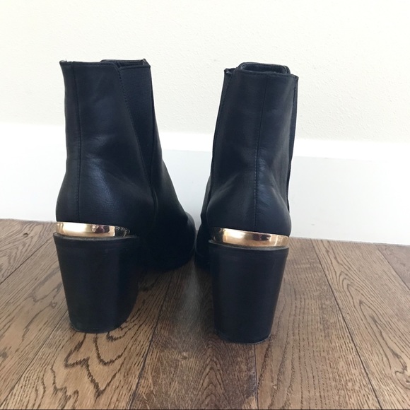 Pre-Loved ASOS Black Boot with Gold Accent Sz 8.5 - Picture 3 of 7